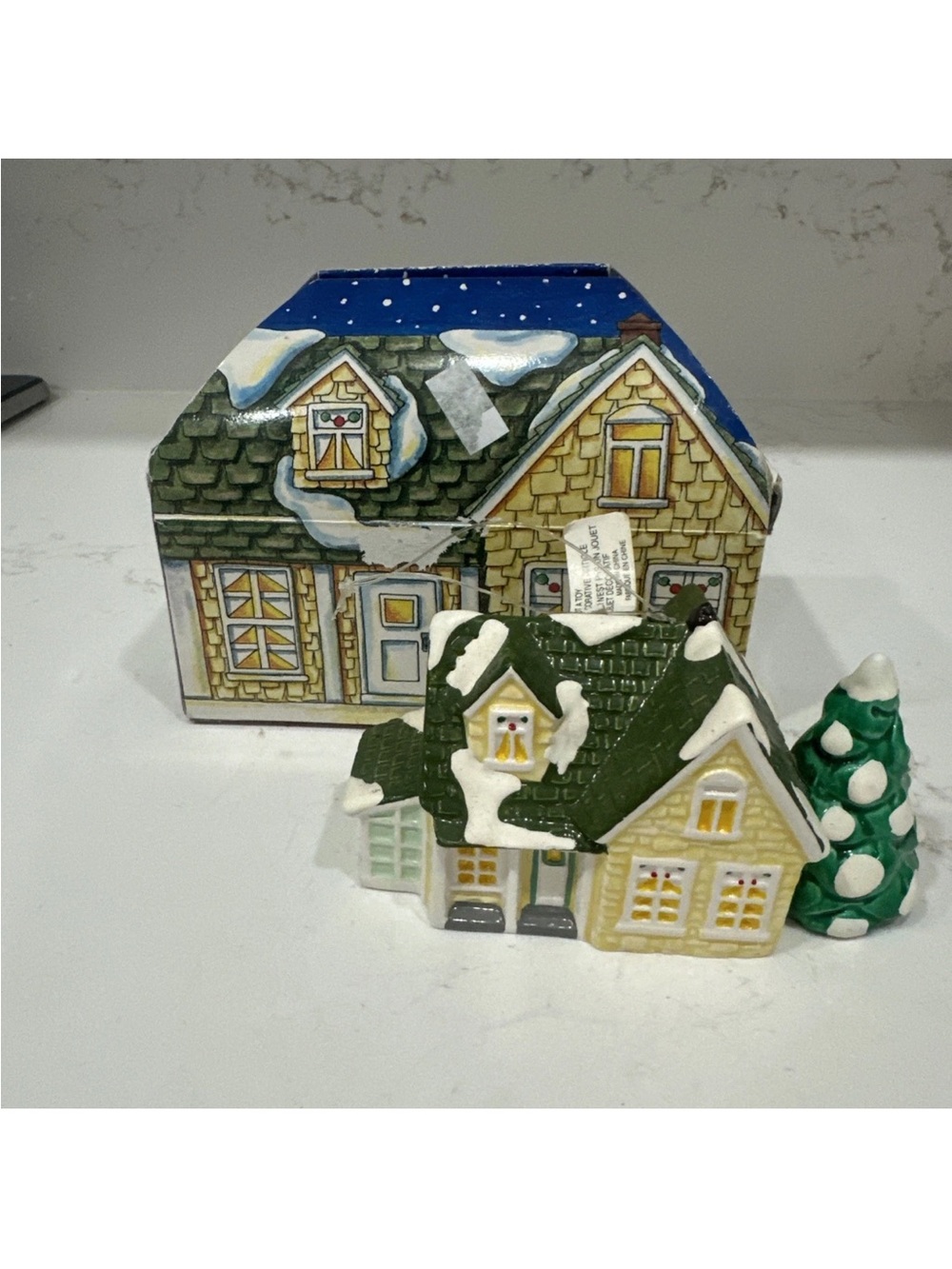 Dept 56 Classic Ornament Series Snow Village Nantucket #98630 w/Box